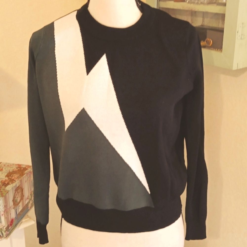 Topshop Lightning Bolt Sweater. Normcore. Y2K.